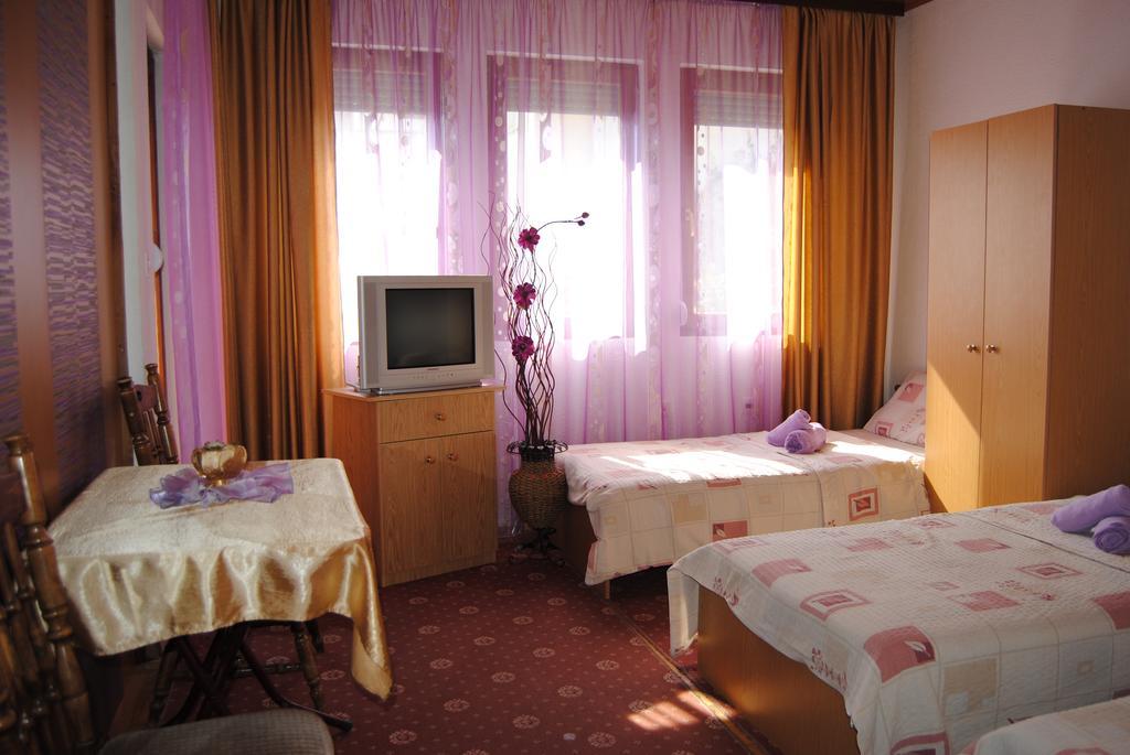 Joleski Accommodation 奥赫里德 外观 照片
