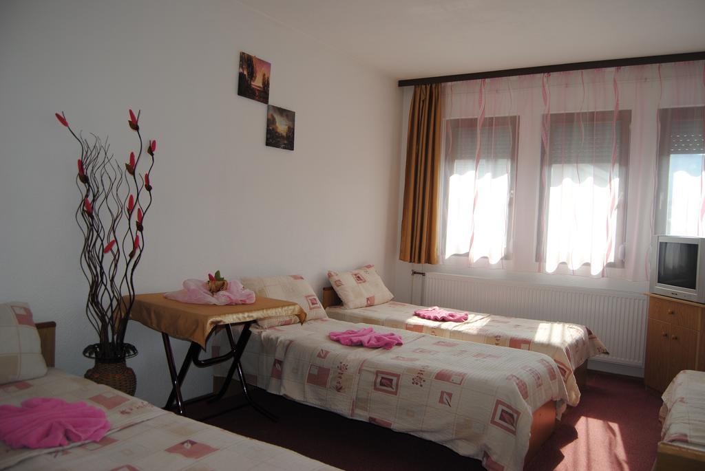 Joleski Accommodation 奥赫里德 外观 照片